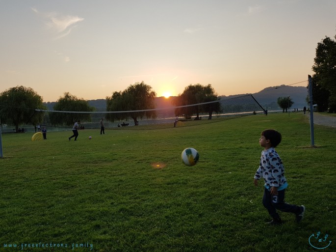 #FreeElectrons.Family - camping road trip Europe 2 play space