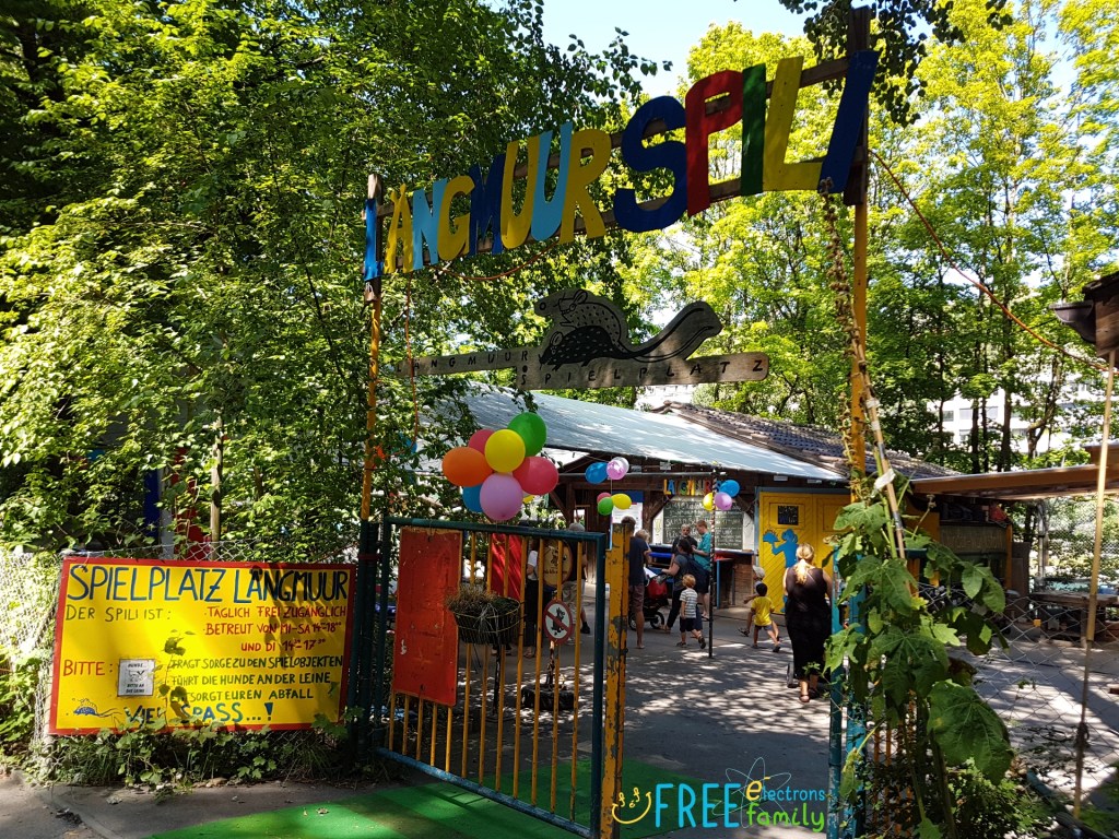 Entrance to Spielplatz Längmuur playground in Bern, Switzerland.
www.FreeElectrons.Family 