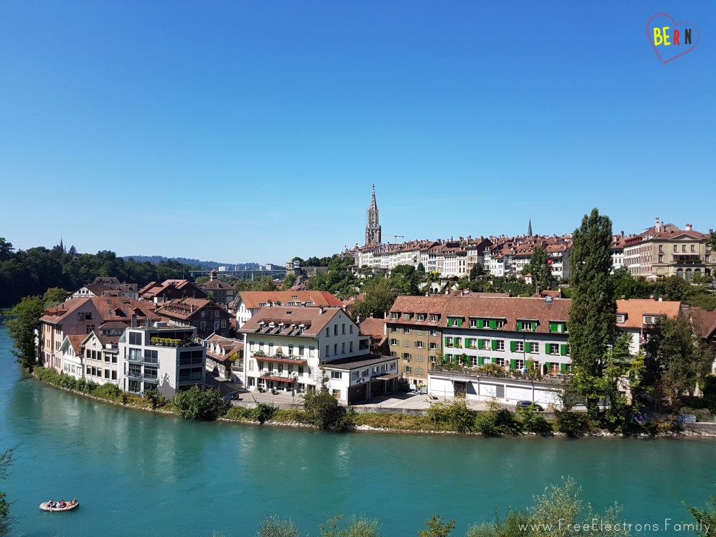 A picturesque view of the old city of Bern with the turquoise Aare river in the foreground and the cathedral in the background.
www.FreeElectrons.Family 