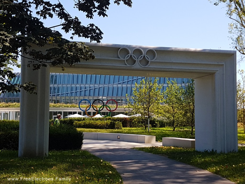 The HQ building of the International Olympic Committee in Lausanne, Switzerland.

www.FreeElectrons.Family